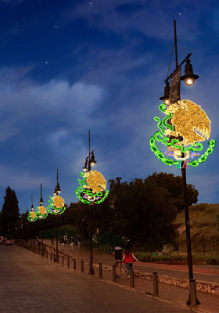 Figuras monumentales para Fiestas Patrias con Luz LED